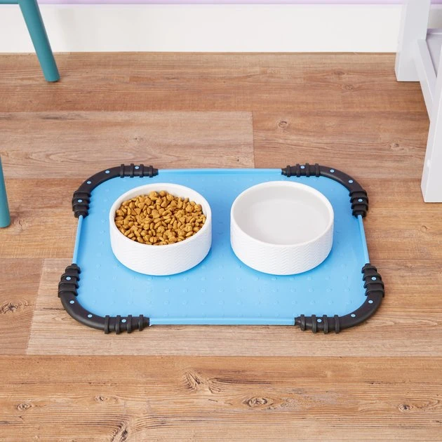 JW Pet Stay in Place Mat for Dogs & Cats, Color Varies 4 JW Pet Stay in Place Mat for Dogs & Cats, Color Varies - Image 2